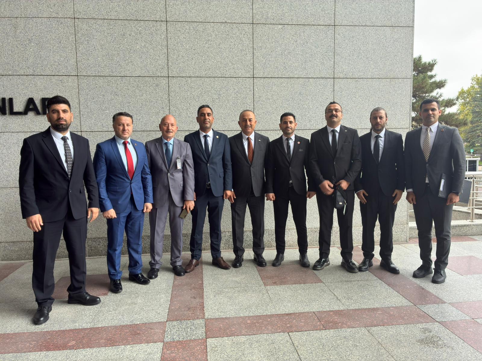 Yönetim Kurulumuzdan Sayın Mevlùt CAVUŞOGLU'na Ziyaret gerçeklesti